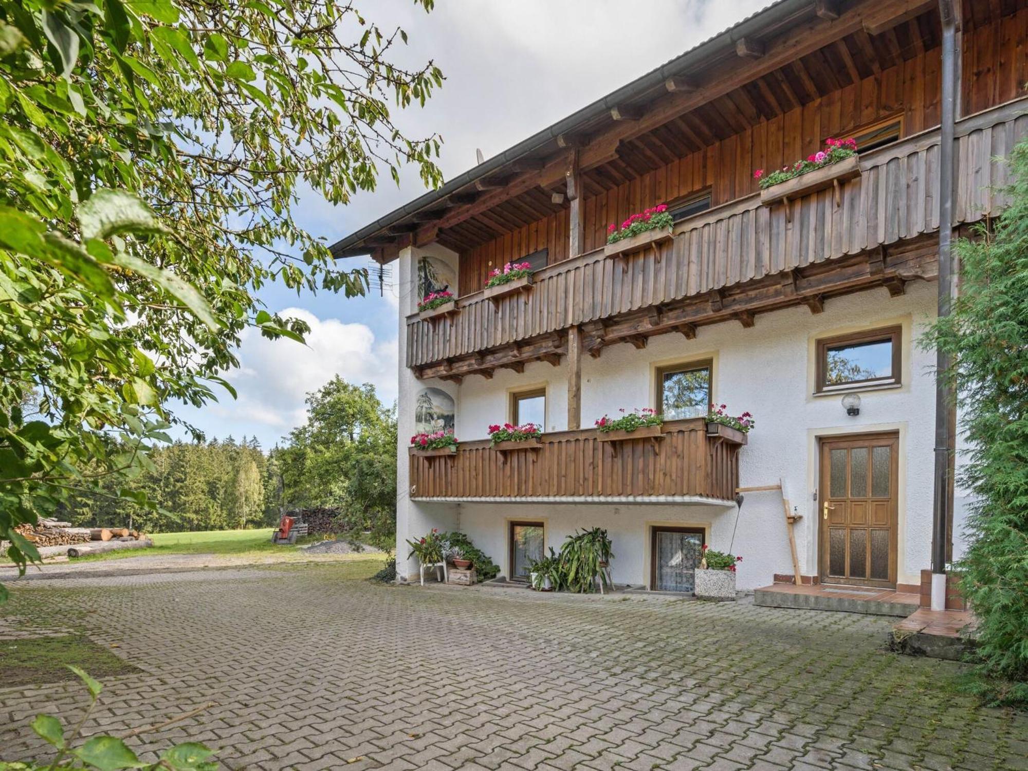 Apartment On A Farm Near The Ski Area Neukirchen beim Heiligen Blut Eksteriør billede