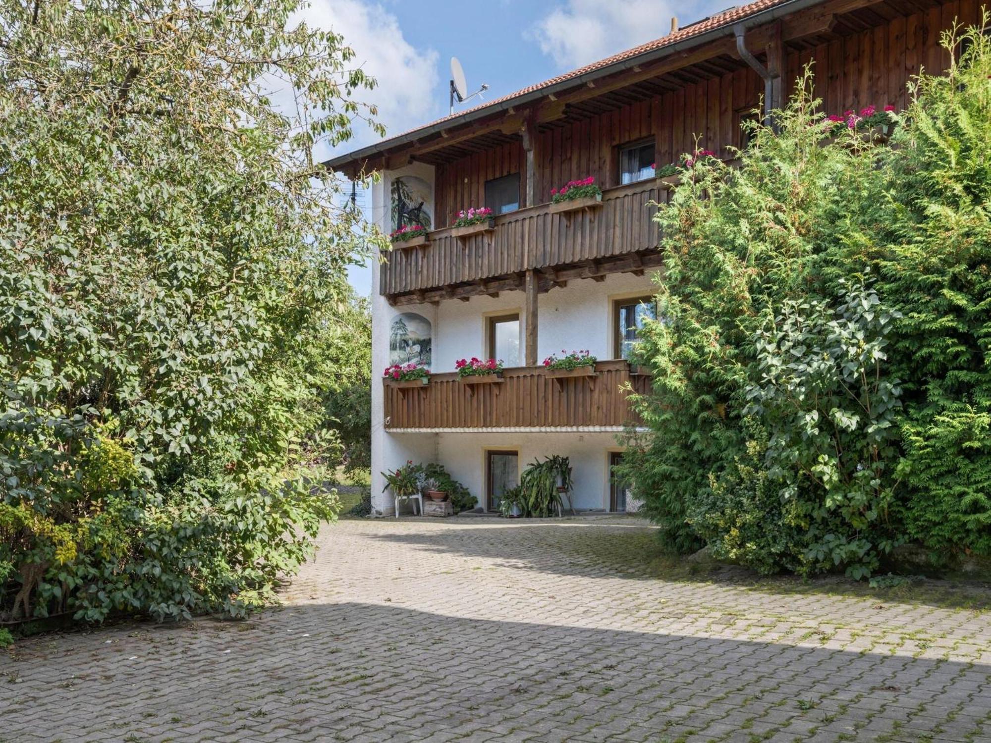 Apartment On A Farm Near The Ski Area Neukirchen beim Heiligen Blut Eksteriør billede